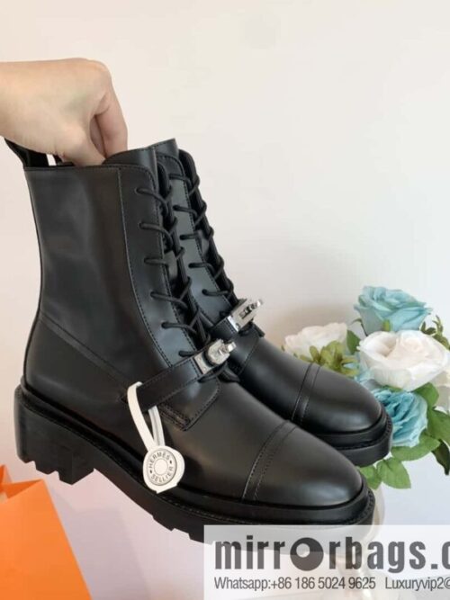 wsxc1696083265278_0-800x800kbhvv0vilak166586_20250705190303.jpg Hermès New Kelly Button Boots for Autumn and Winter
