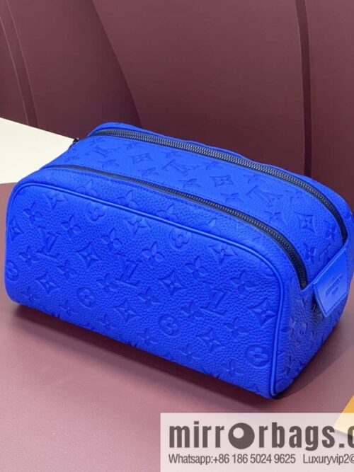 wsxc1696259053619_0-800x800zvhk2cxdycb51762_20250718230711.jpg LV M82576 DOPP KIT toilet bag