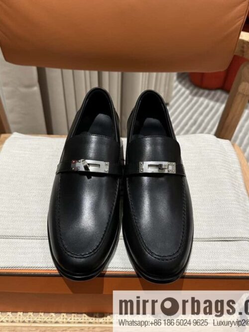 wsxc1696437370029_0-800x800ttvy0xjwlun162555_20250705165725.jpg Hermès kelly buckle loafers