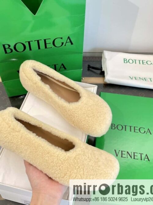 wsxc1697300609687_0-800x800snkun3thrre160948_20250705155027.jpg Bottega Veneta wool ballet shoes