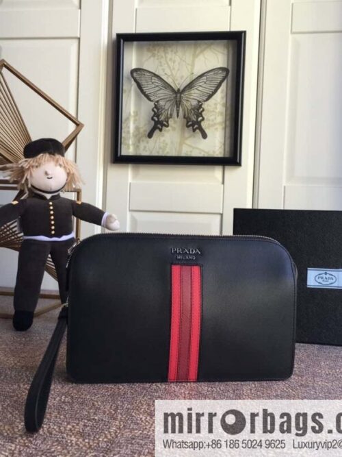 wsxc1698681632136_0-800x800ctunsacbnoo36684_20250716042648.jpg PRADA Prada color cross pattern leather + imported sheepskin handbag 056R black/red