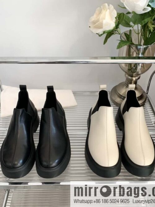 wsxc1698856840405_0-800x800c3n0snjae22138678_20250705004639.jpg THE ROW platform boots