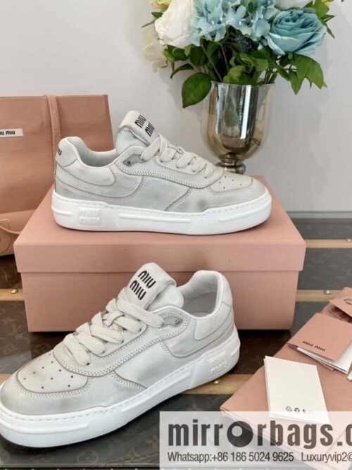 wsxc1704732248254_0-800x800ar4c0zm4ukd123694_20250702174754.jpg MIUMIU Miao Miao Old dirty platform sports little white shoes