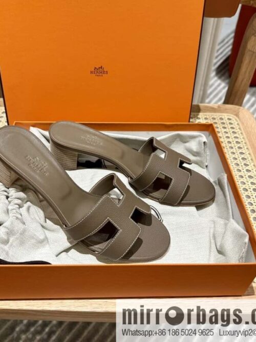 wsxc1705689257591_4-800x8005h23k4tewqa123067_20250702172239.jpg Hermès H Classic High Heels, Elephant Grey