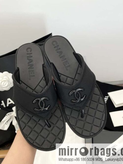 wsxc1709303805926_0-800x800rpvr3wj0ccu119122_20250702143017.jpg CHANEL Xiaoxiang Double C-buckle black flip-flops
