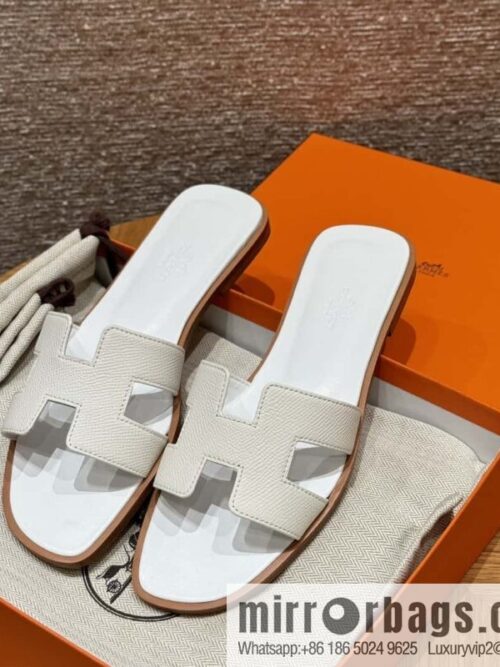 wsxc1711103633767_0-800x800stjug1dhttu118237_20250702140515.jpg Hermès slippers