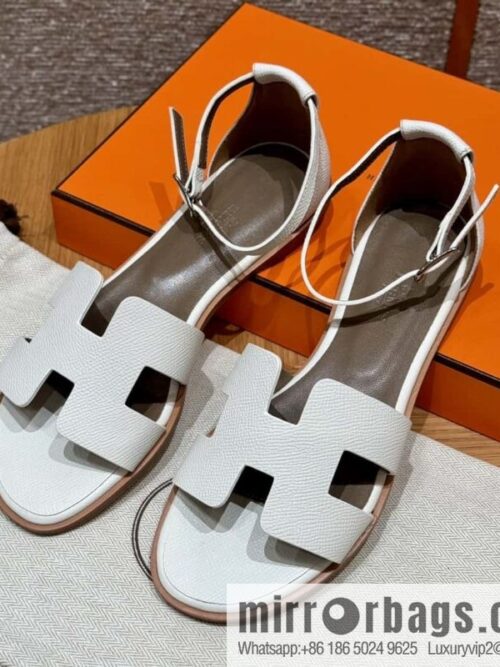 wsxc1712919879677_0-800x8002ryppqaj4sp108456_20250702072131.jpg Hermès H\'s must-wear sandals in spring and summer