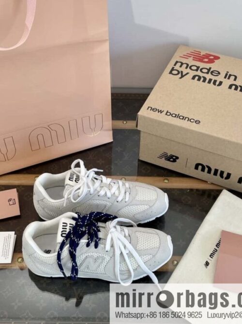 wsxc1713341593697_0-800x800ltcy22ycbwb99745_20250702035658.jpg Miu Miu ✖ 𝐍𝐞𝐰 𝐁𝐚𝐥𝐚𝐧𝐜𝐞 𝟓𝟑𝟎 joint model Lace-up Forrest training shoes, football shoes