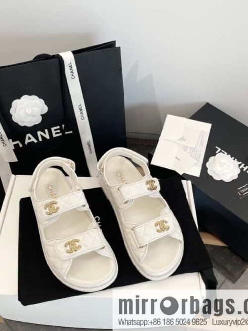 wsxc1714226480347_0-800x800o4g2uhzya3498683_20250702033001.jpg CHANEL Xiaoxiang The latest double Gold buckle, Velcro beach model