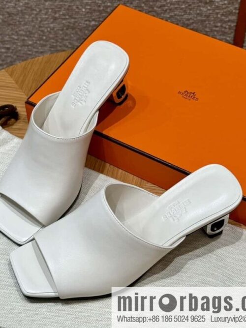 wsxc1717000752402_0-800x800qny035ct5kr88743_20250701231655.jpg Hermès 122 lconique 60 sandals, pure white/01/Blanc calfskin/Nappa