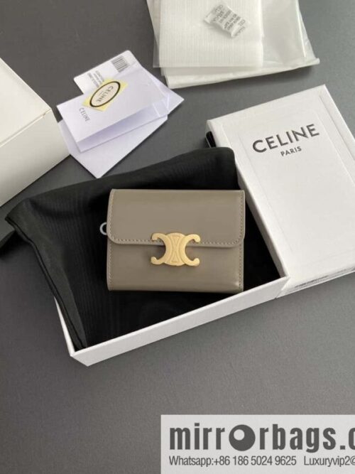 wsxc1718374345255_0-800x800lrsbbogu1iz195256_20250709021809.jpg Celine TRIOMPHE glossy leather (fabric) short wallet 10l653DS3.04LU652