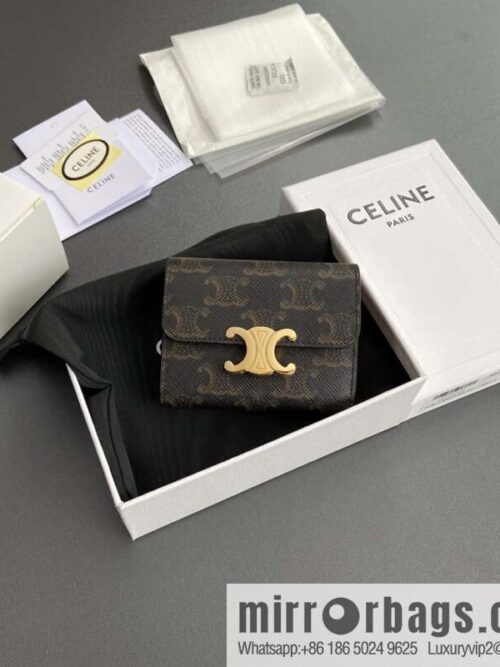 wsxc1718374882741_0-800x800addilsdrqtv195234_20250709021725.jpg Celine TRIOMPHE logo printed short wallet 10l652DS3.04LU653
