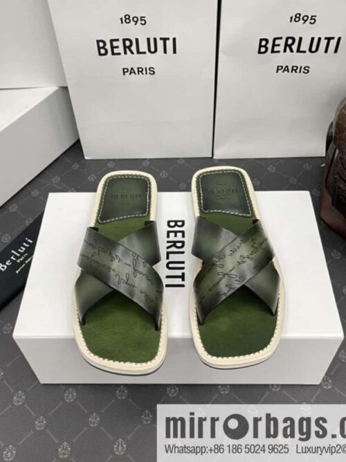 wsxc1719514374483_0-800x800fsmo244a52v51435_20250630003218.jpg Berlut * Elio Slippers