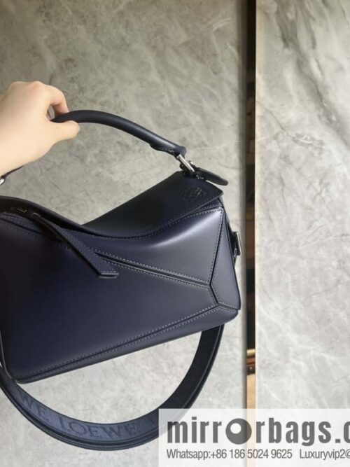 wsxc1720019963351_0-800x8004aisknx55ja184319_20250708204324.jpg LOEWE satin leather ➕ Anagram embroidery shoulder strap geometric bag 0189 blue 24CM