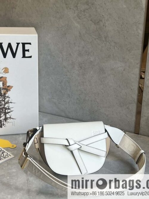 wsxc1720280169621_1-800x800u23mx3ohwwf184140_20250708203826.jpg LOEWE letter wide shoulder strap saddle bag MiniGateDual handbag 0672