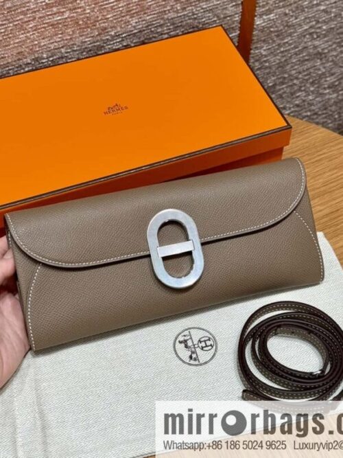 wsxc1724839758945_0-800x800v3nshwldpia170216_20250705205123.jpg Chaine d\'Ancre To Go wallet, pig nose togo elephant gray silver buckle