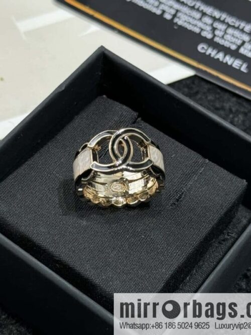 wsxc1727100849179_0-800x800lurmej2kdfp52254_20250630004036.jpg ❗️New ❗️☀️ New ☑️ Chanel Double C Ring ☀️