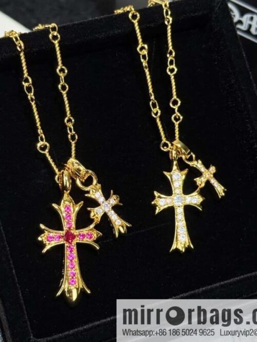 wsxc1727597367688_0-800x800ojgegul3qsu51596_20250630003407.jpg ❗New ❗ ☀ New Croce Heart Full Diamond Double Cross Necklace ☀