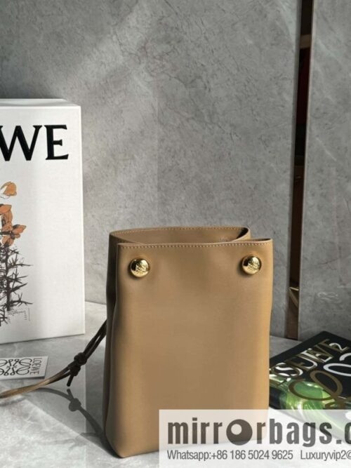 wsxc1735155939897_0-800x8005p1rkbxff0e126532_20250702194604.jpg LOEWE Pebble Pouch 0905 Oak Brown