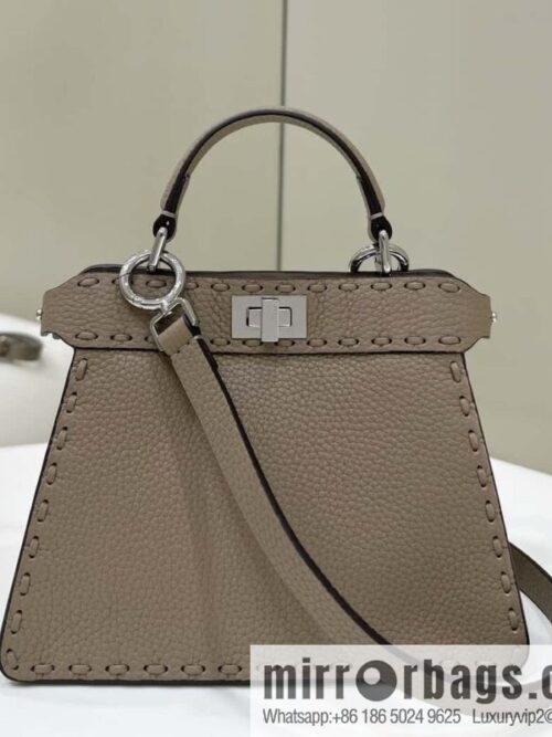 wsxc1735936354159_1-800x800abltfmg3ivd121676_20250702160332.jpg FENDI peekaboo new series I see you petite model number 80133As gray