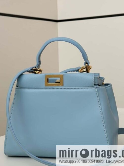wsxc1735938259033_0-800x800bl3dtfv2rio121501_20250702155425.jpg FENDI peekaboo series, model number: 8315 blue