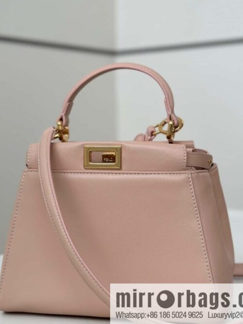 wsxc1736017844275_0-800x800vbz4ngc4g5i121451_20250702155133.jpg FENDI peekaboo series, model number: 8315 pink.