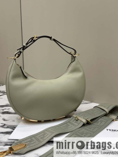 wsxc1736018358532_1-800x800cwlgafzpx0s121380_20250702154747.jpg FENDI Fendigraphy model number: 80056m light green