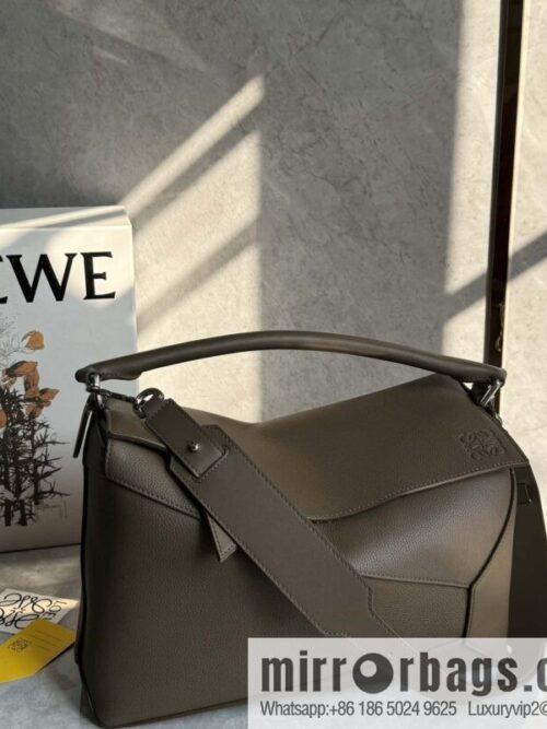 wsxc1739466686174_0-800x800d4paqrutjft105286_20250702062331.jpg LOEWE new puzzle 0531