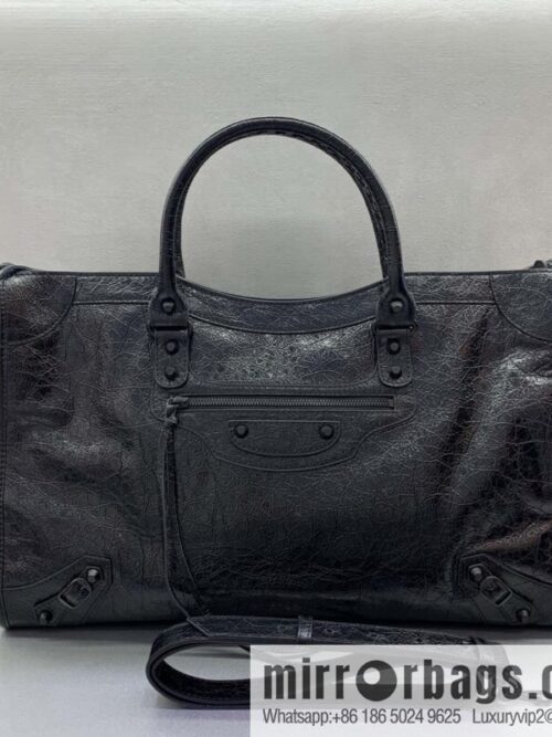 wsxc1739560882806_0-800x800hvmtee4bdqu104901_20250702061236.jpg Black buckle 𝗕𝗔𝗟𝗘𝗡𝗖𝗜𝗔𝗚*𝗟𝗘 𝗖𝗜𝗧𝗬 ‼️ oversized ‼️ 084393