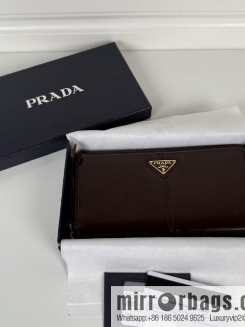 wsxc1752854170341_8_jpg-800x800wbdckc53fbv50667_20250718221218.jpg PRADA men\'s/women\'s triangle gold hardware standard oil wax leather zipper bag 2ML059 burgundy